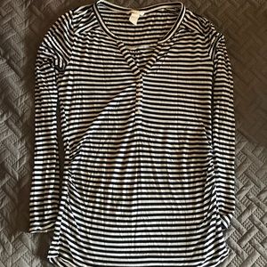 H&M Maternity Shirt